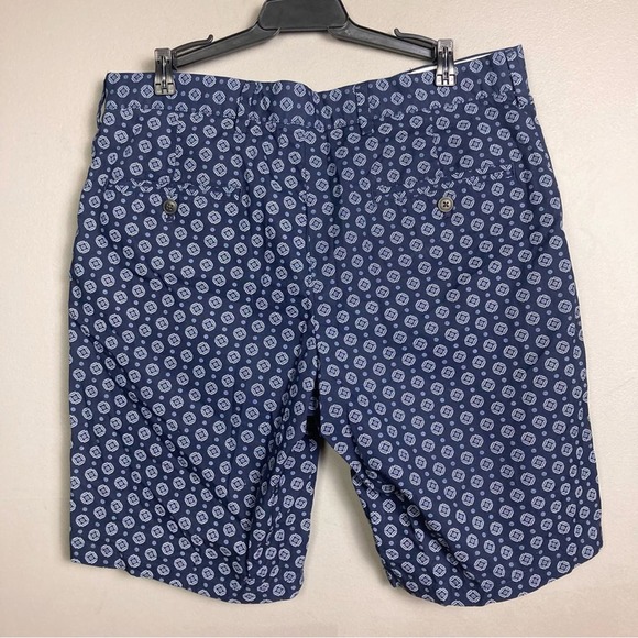 Club Monaco shorts men 33 NWT patterned trouser 10" chino blue pattern Baxter - Picture 5 of 12